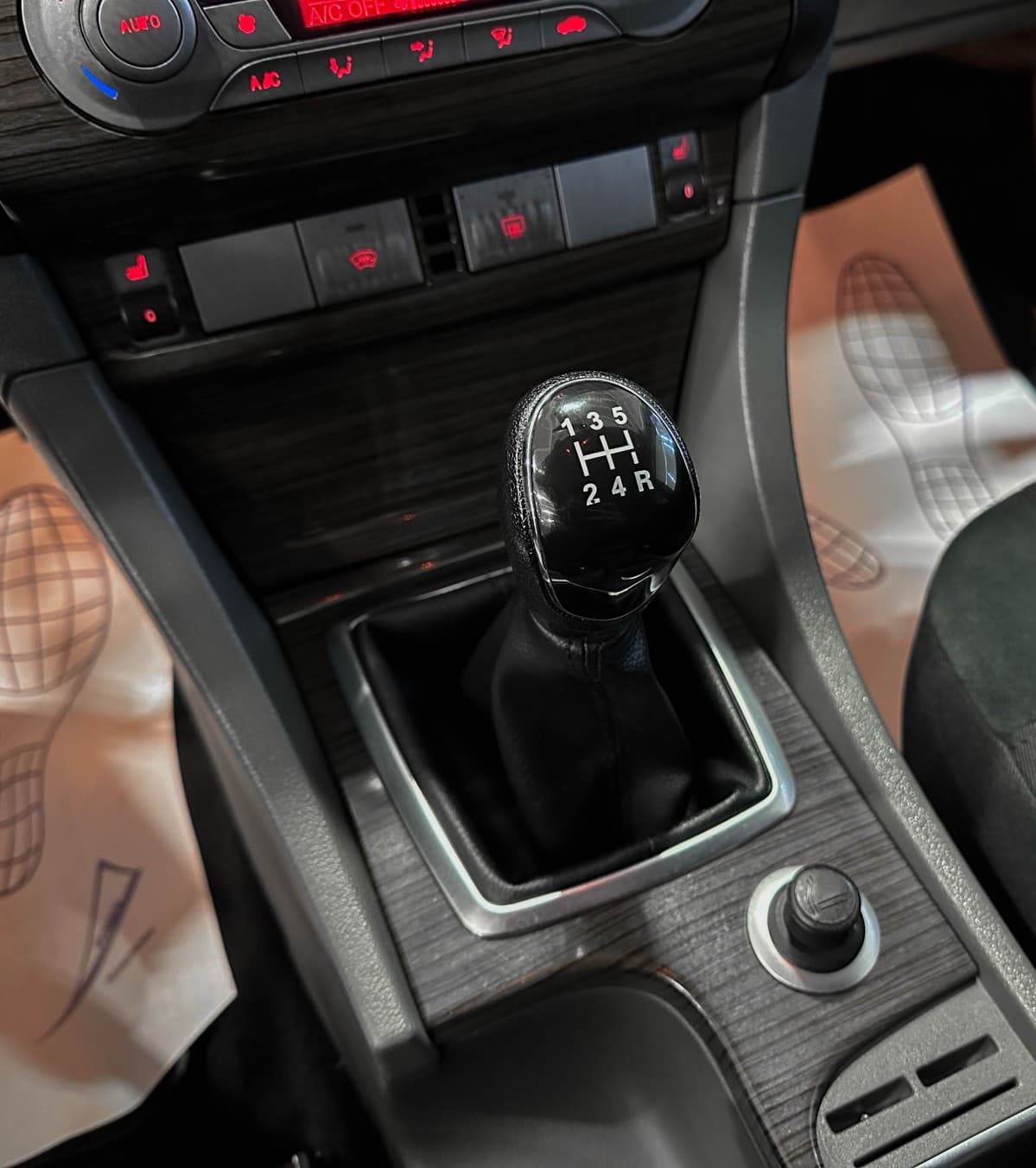Ford Focus - фото 25
