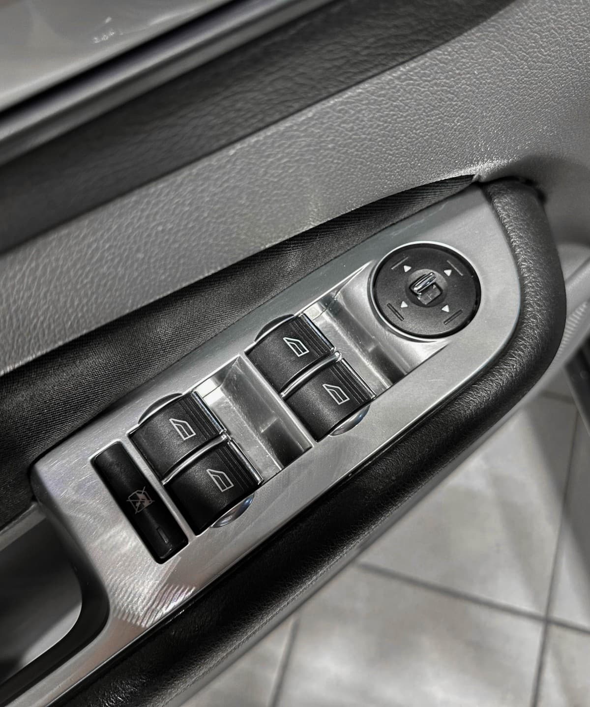 Ford Focus - фото 17