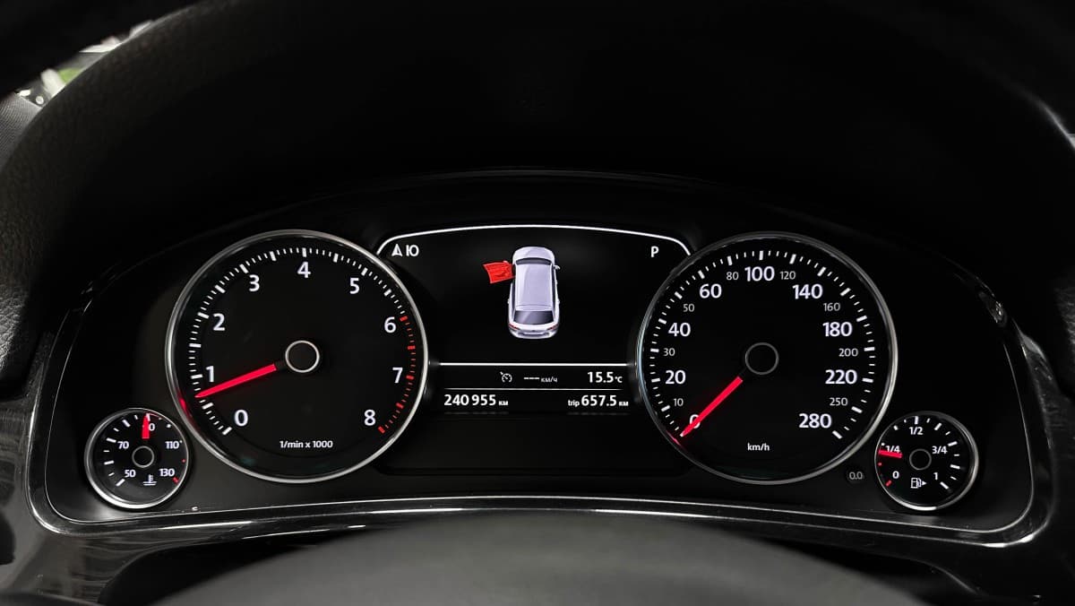Volkswagen Touareg - фото 22