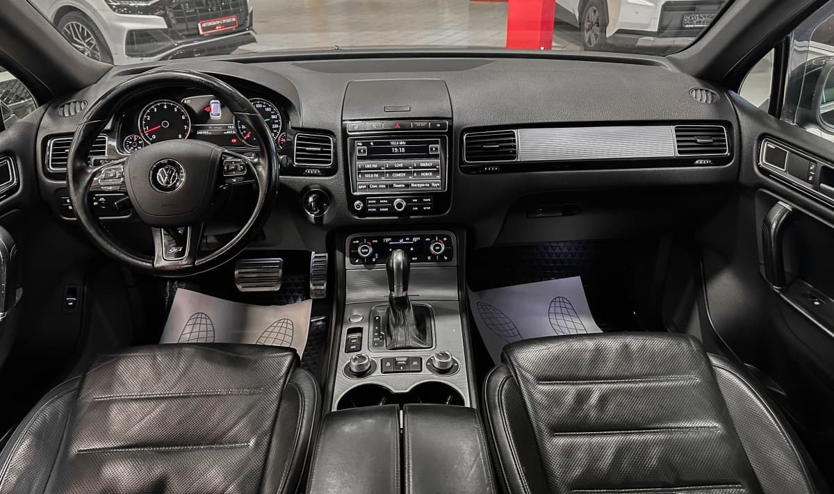 Volkswagen Touareg - фото 31