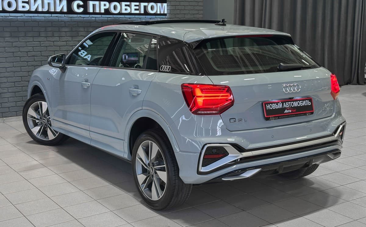 Audi Q2L - фото 9
