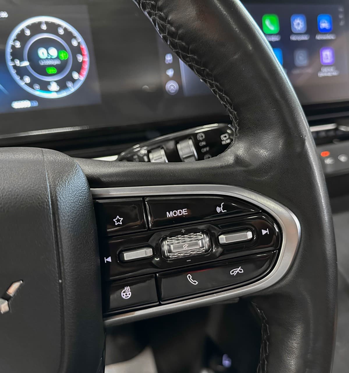 Omoda C5 - фото 22