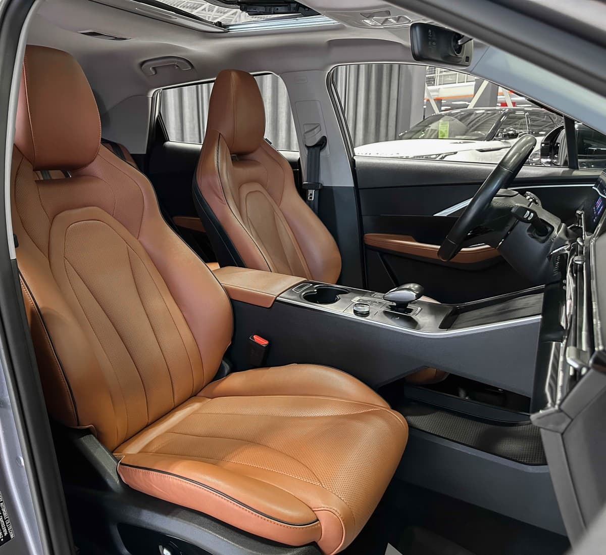 Omoda C5 - фото 17