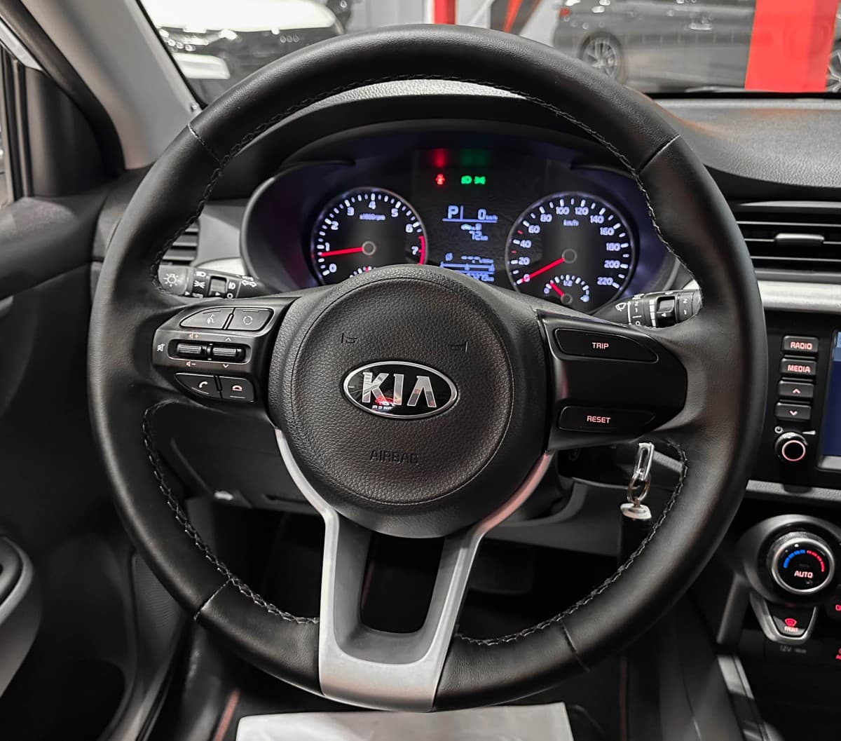 Kia Rio X-Line - фото 23
