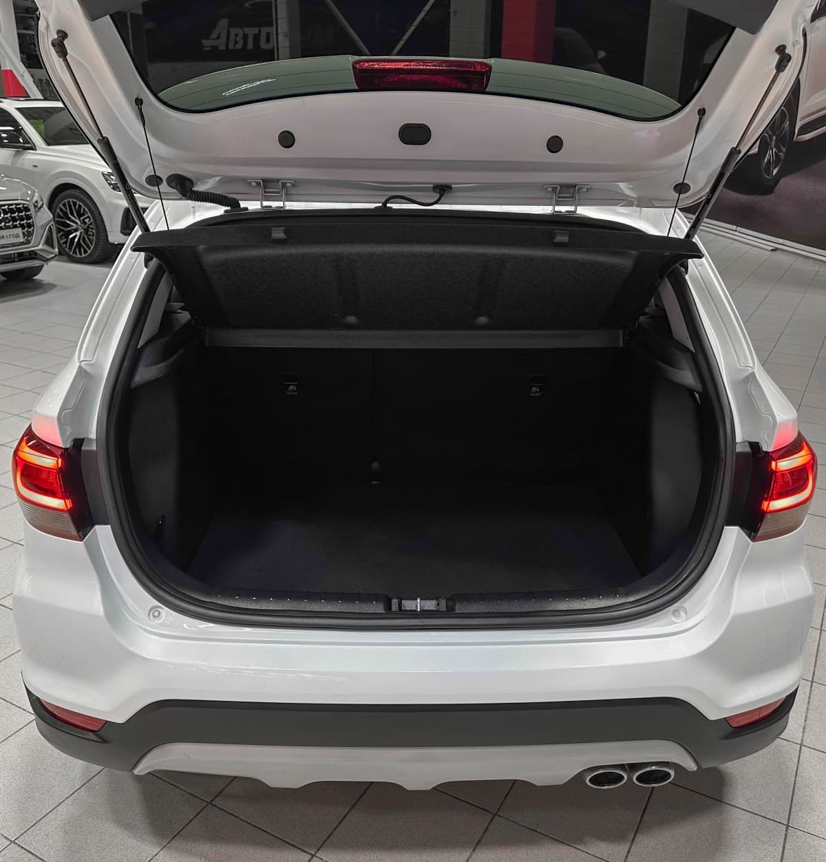 Kia Rio X-Line - фото 13