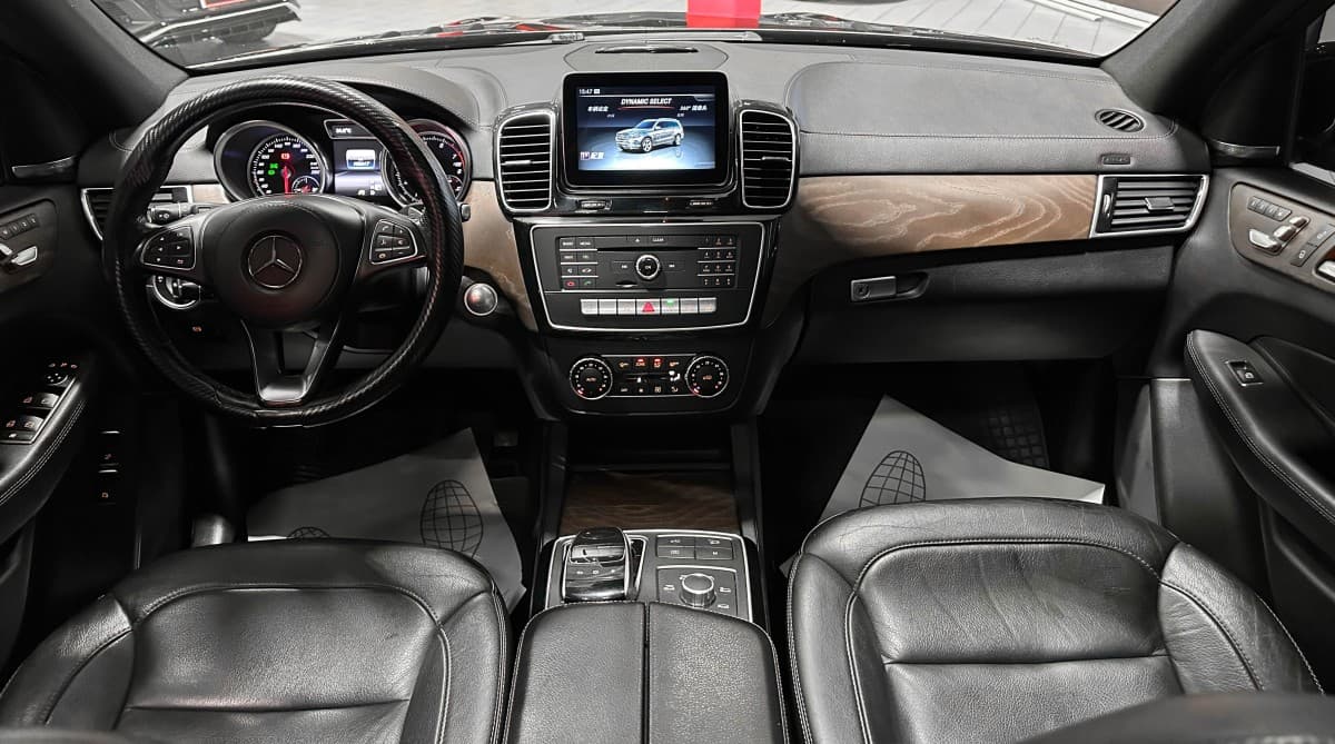Mercedes-Benz GLS 400 4MATIC - фото 35