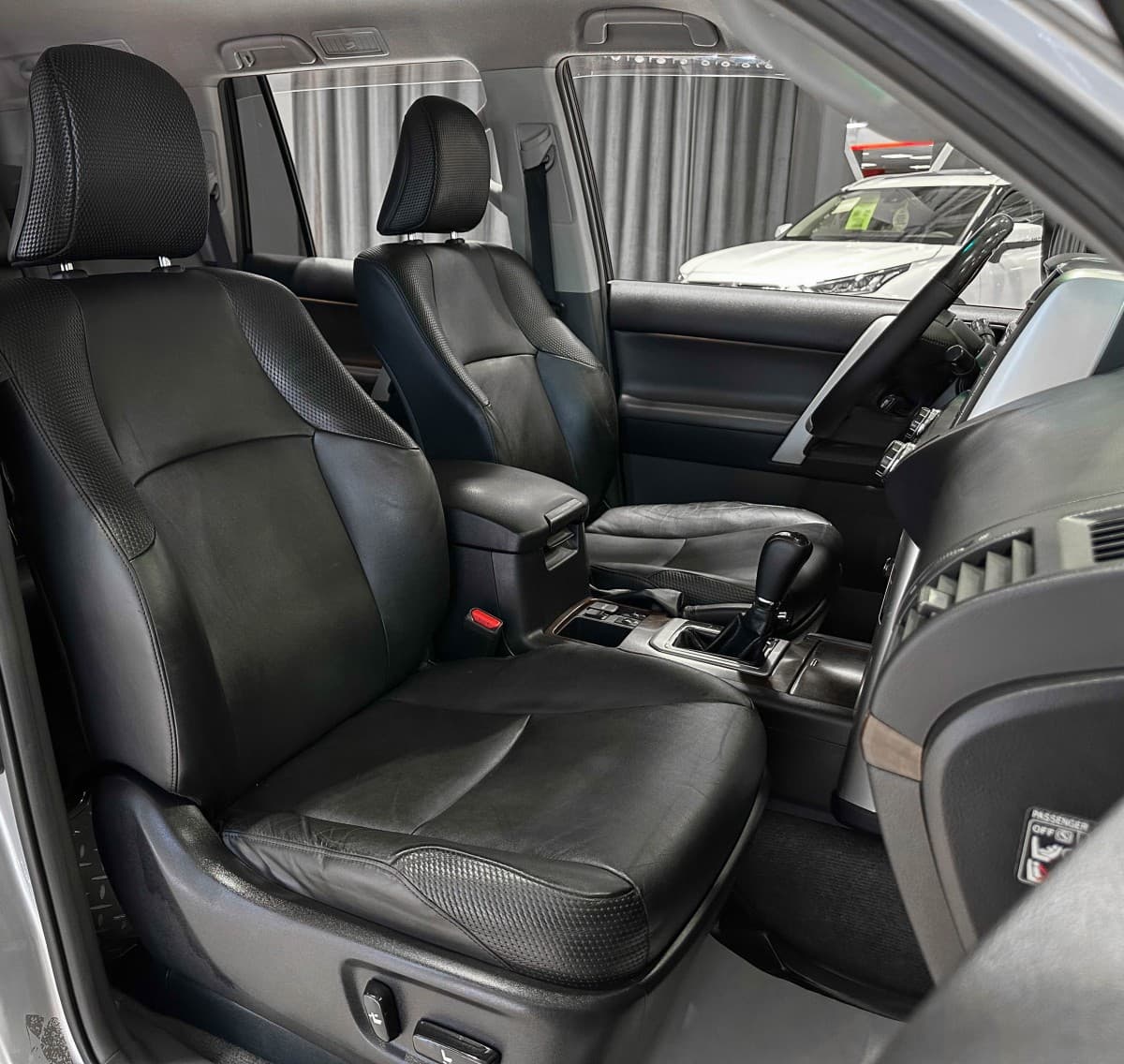 Toyota Land Cruiser Prado - фото 17