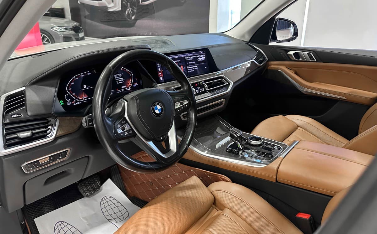 BMW X5 - фото 11