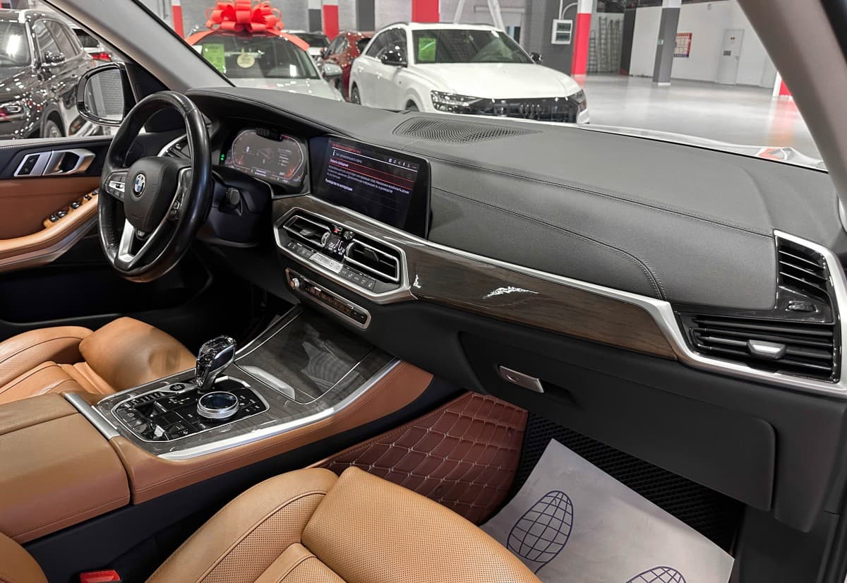 BMW X5 - фото 18
