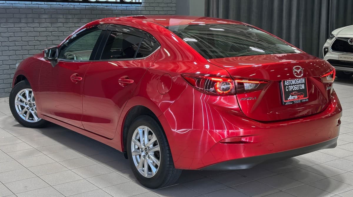 Mazda Axela - фото 9