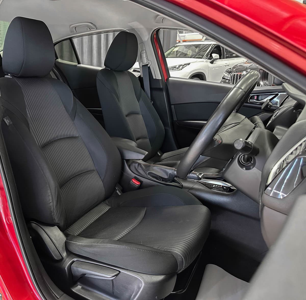 Mazda Axela - фото 11