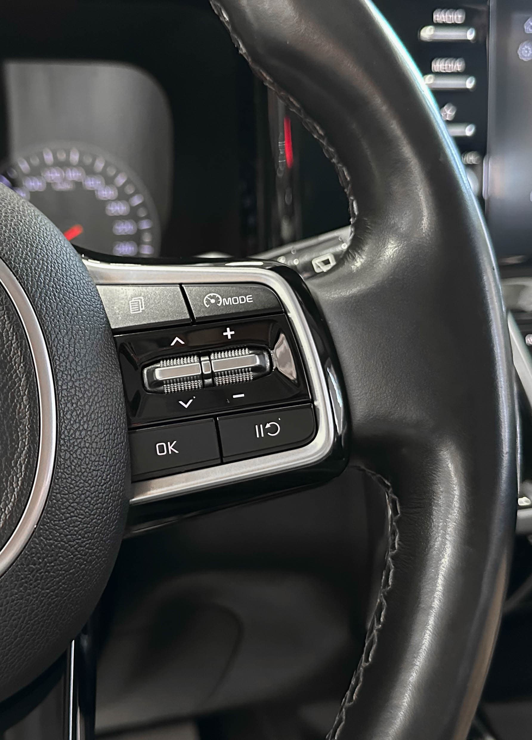 Kia Sorento - фото 17