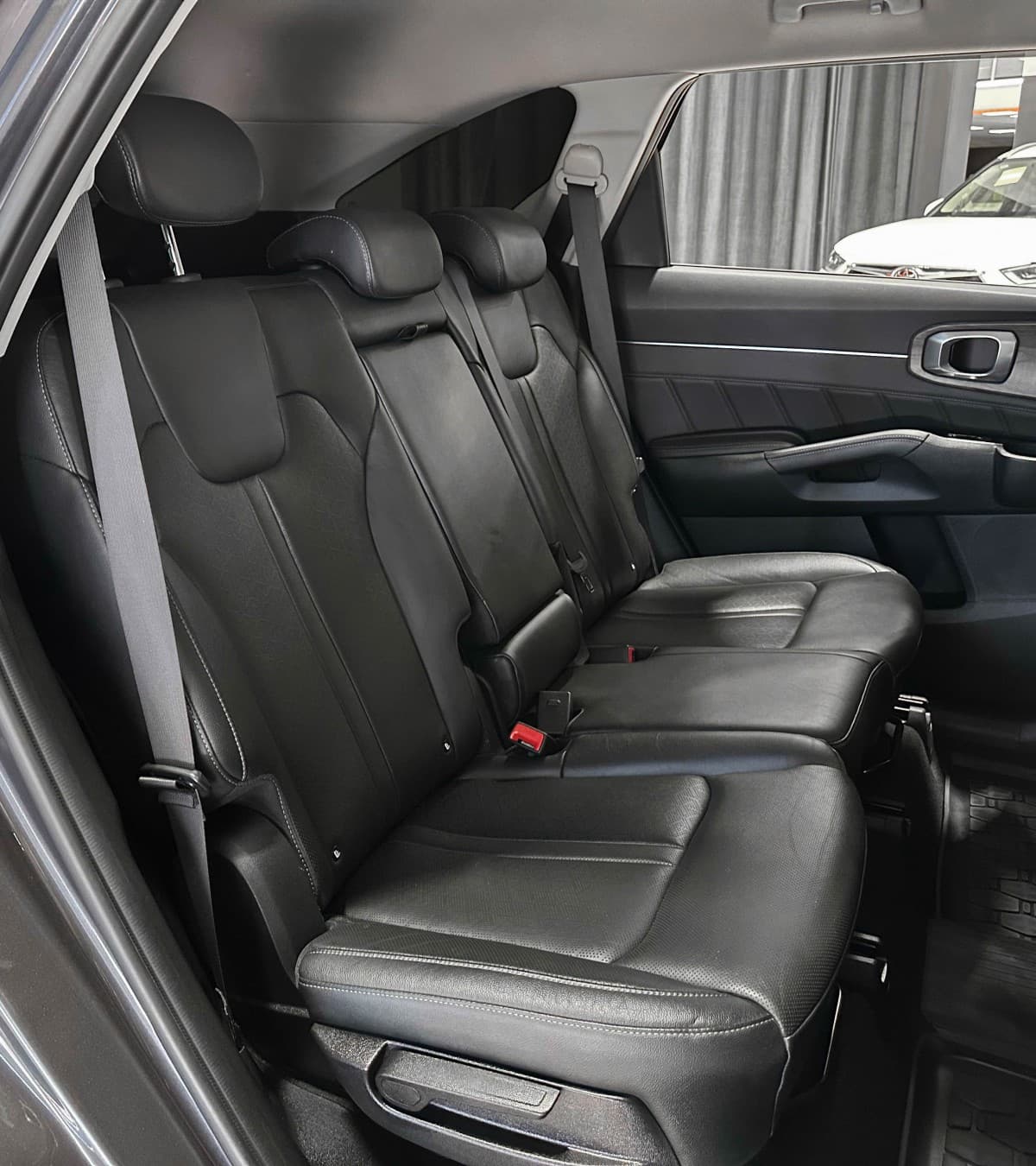 Kia Sorento - фото 11