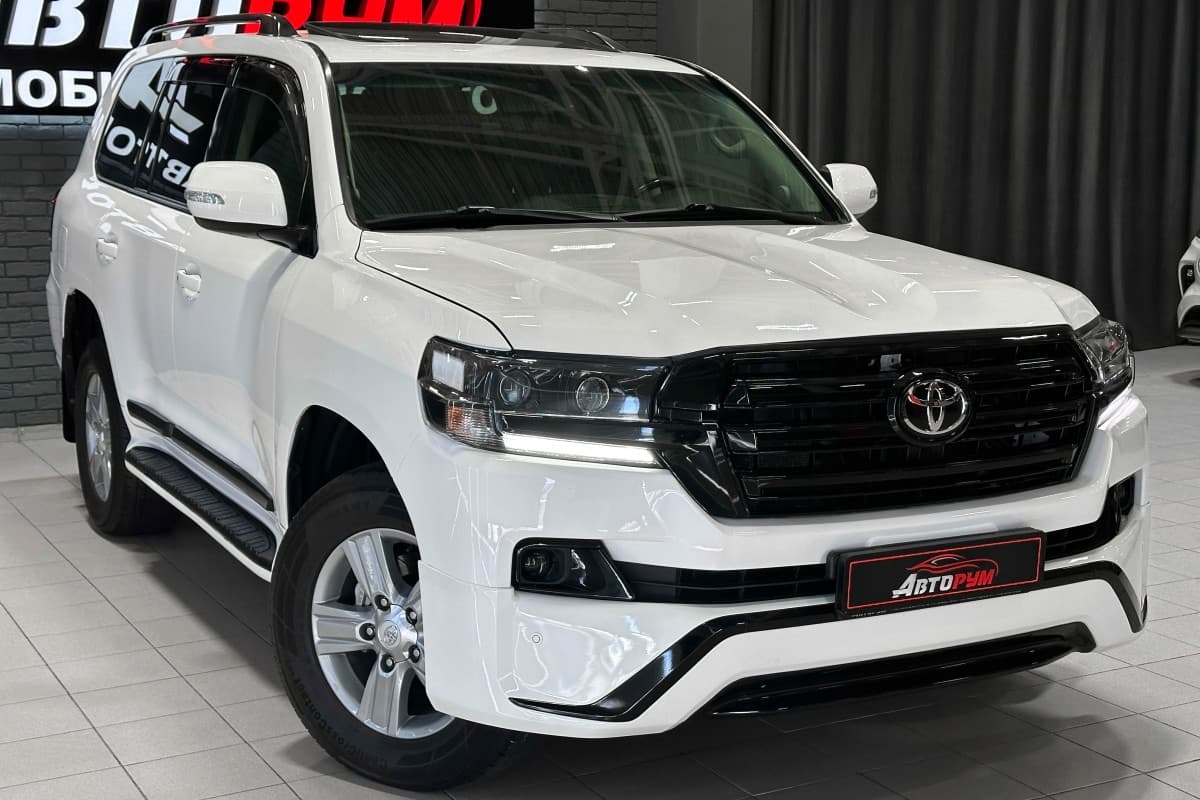 Toyota Land Cruiser 200 - 5