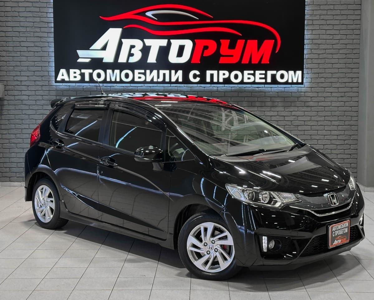 Honda Fit - 1