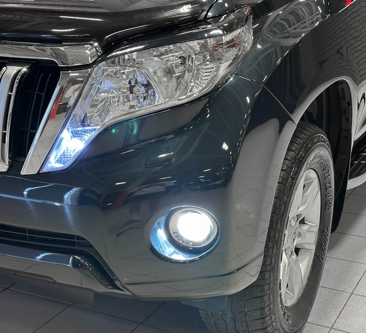 Toyota Land Cruiser Prado - 4