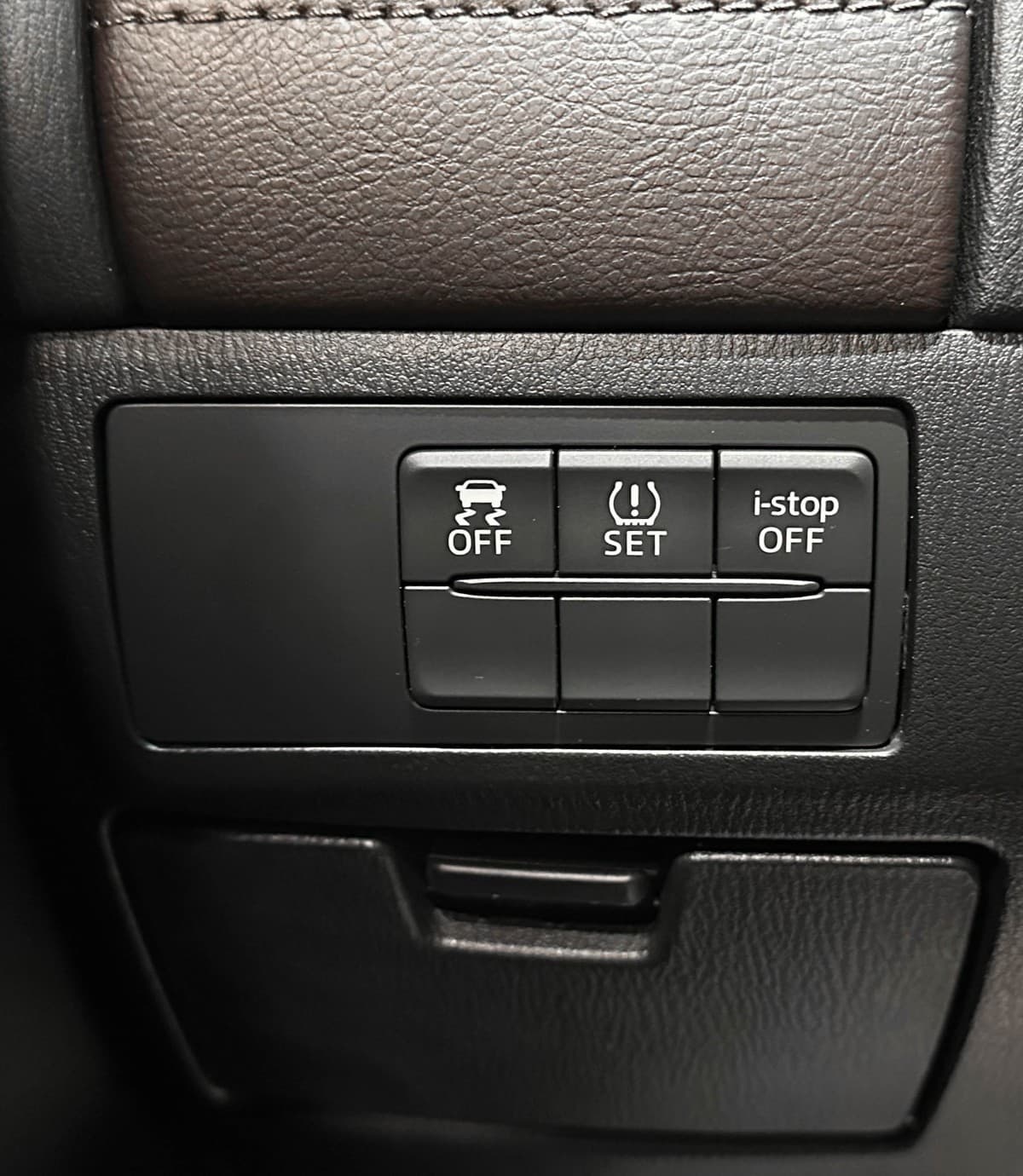 Mazda 6 - фото 18