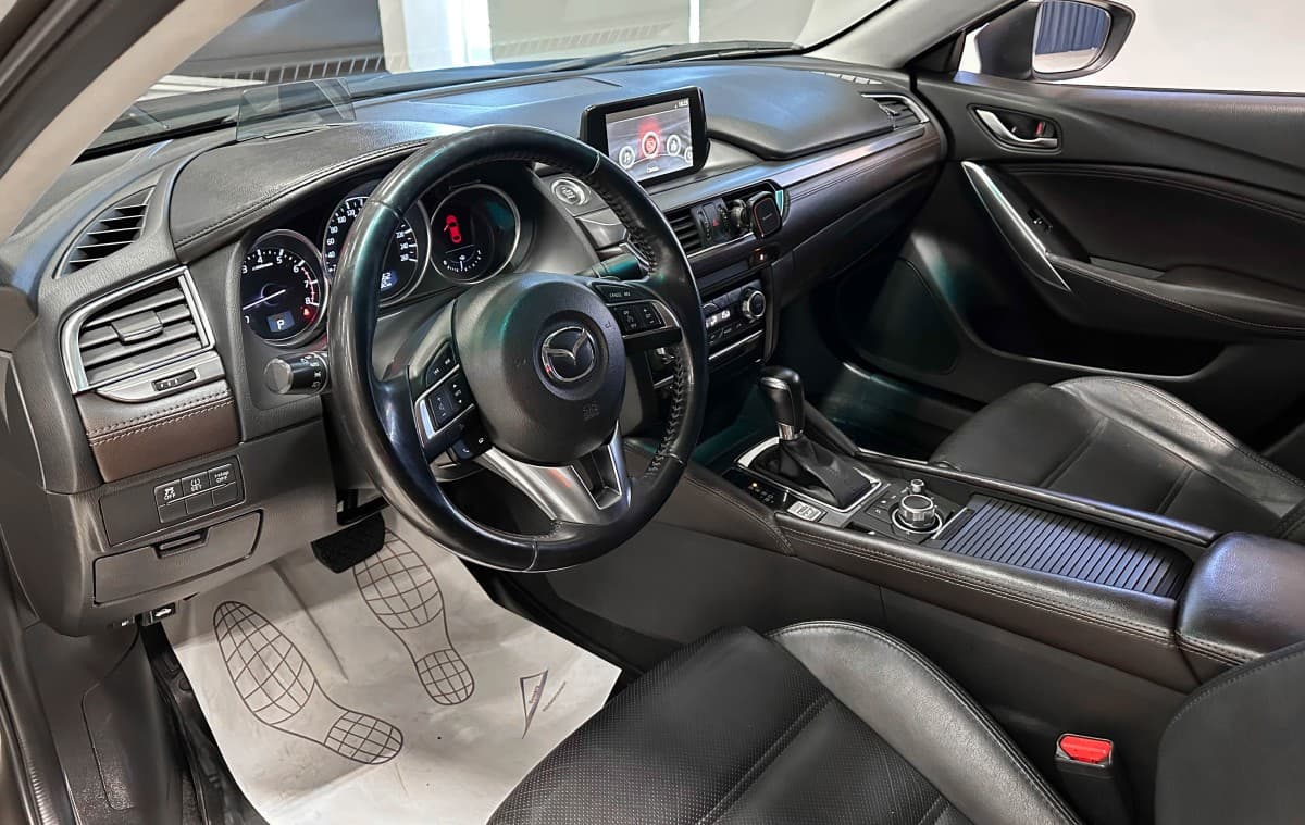 Mazda 6 - фото 10