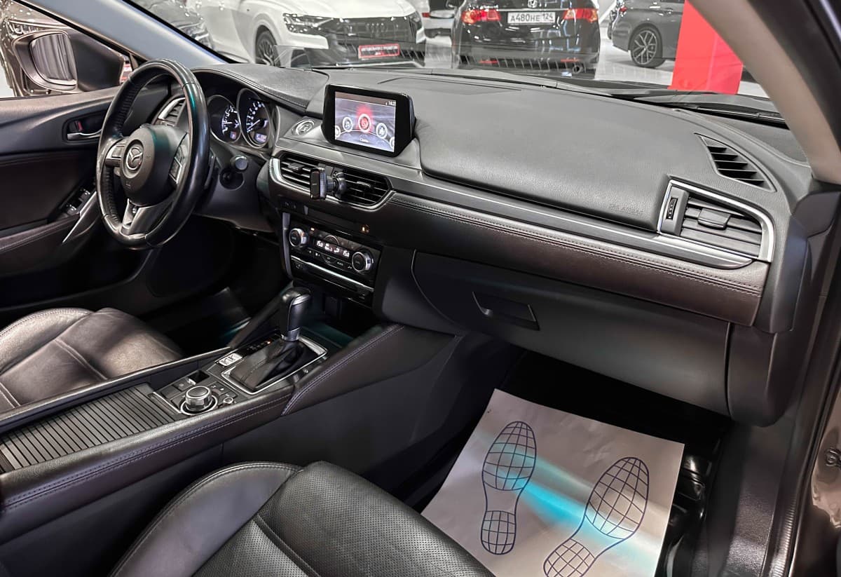 Mazda 6 - фото 16