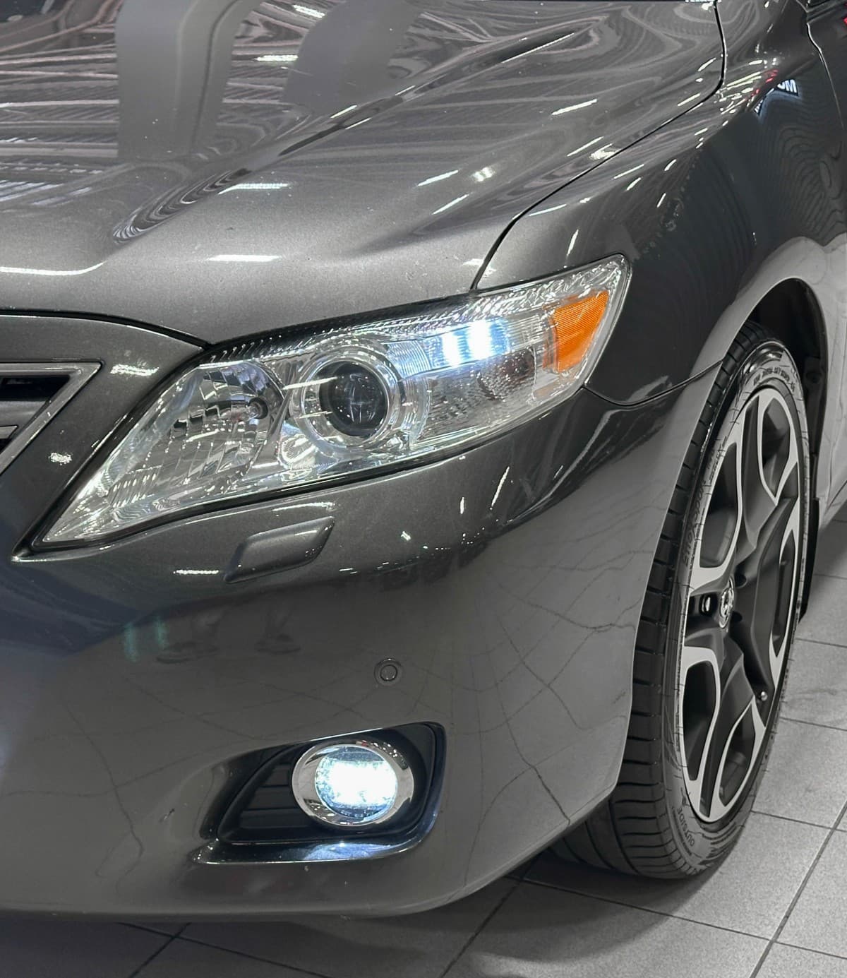 Toyota Camry - 4