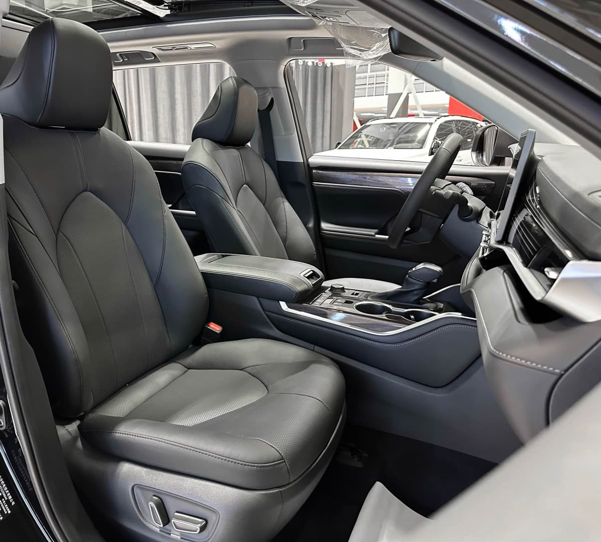 Toyota Highlander - фото 16