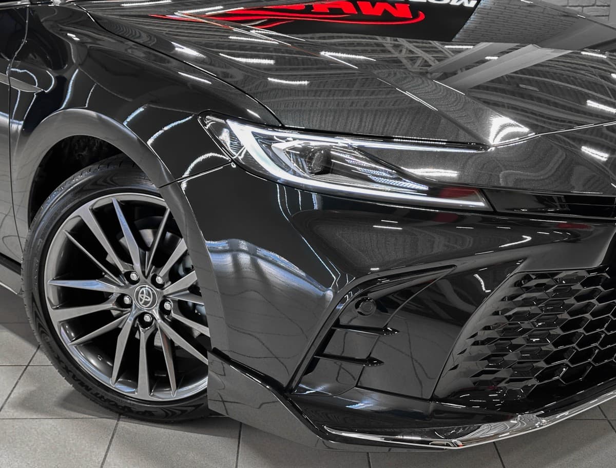 Toyota Camry - 4