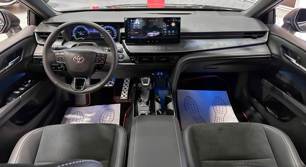 Toyota Camry - фото 31