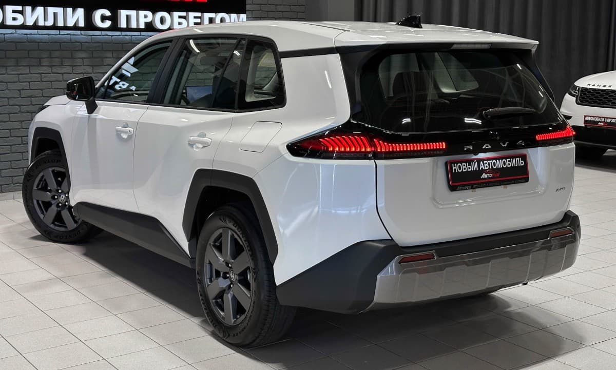 Toyota RAV4 - фото 11