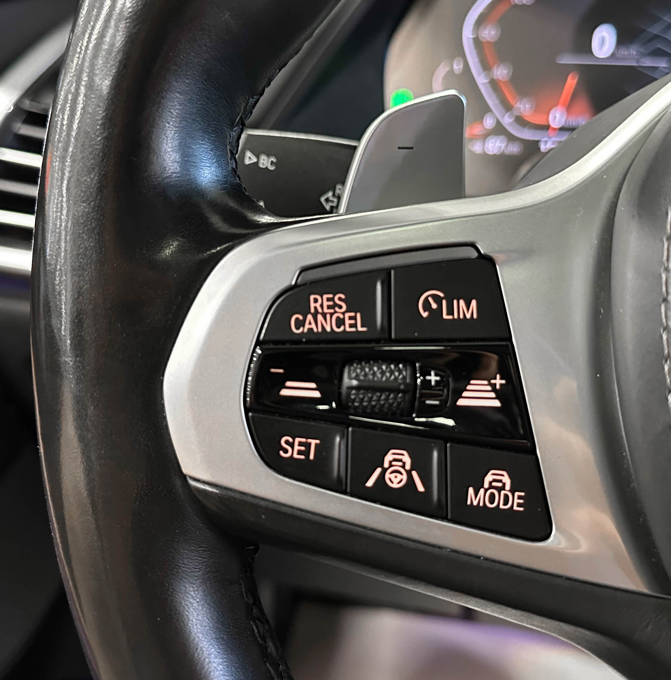 BMW X5 - фото 24