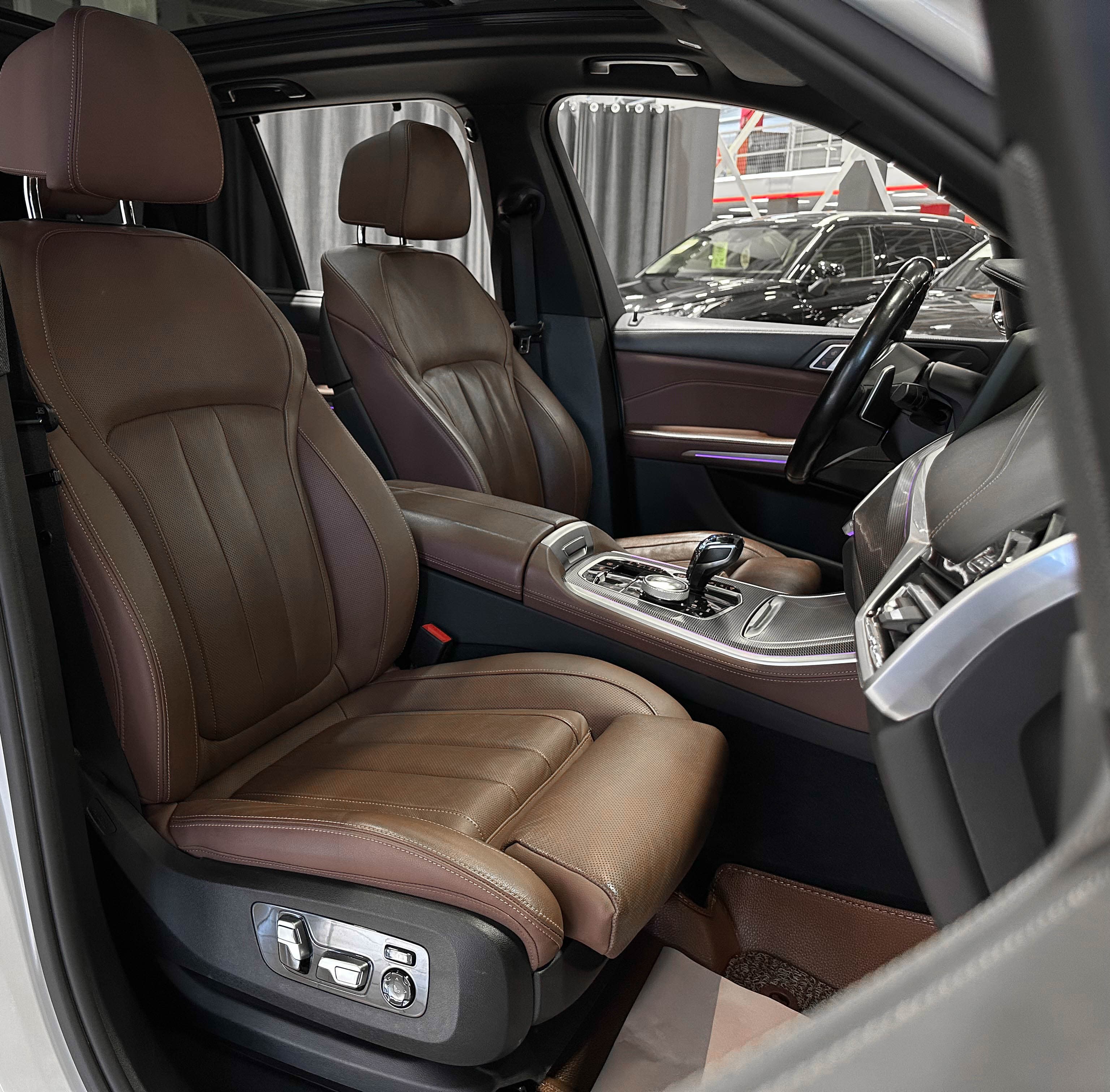 BMW X5 - фото 17