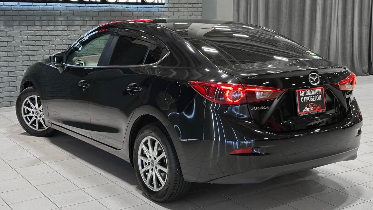 Mazda Axela - фото 9