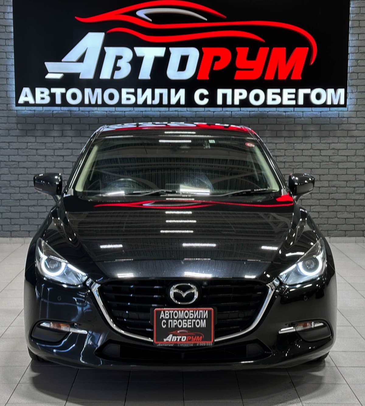 Mazda Axela - 3