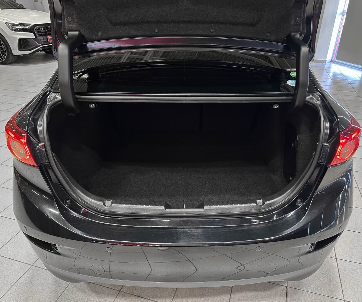 Mazda Axela - фото 13
