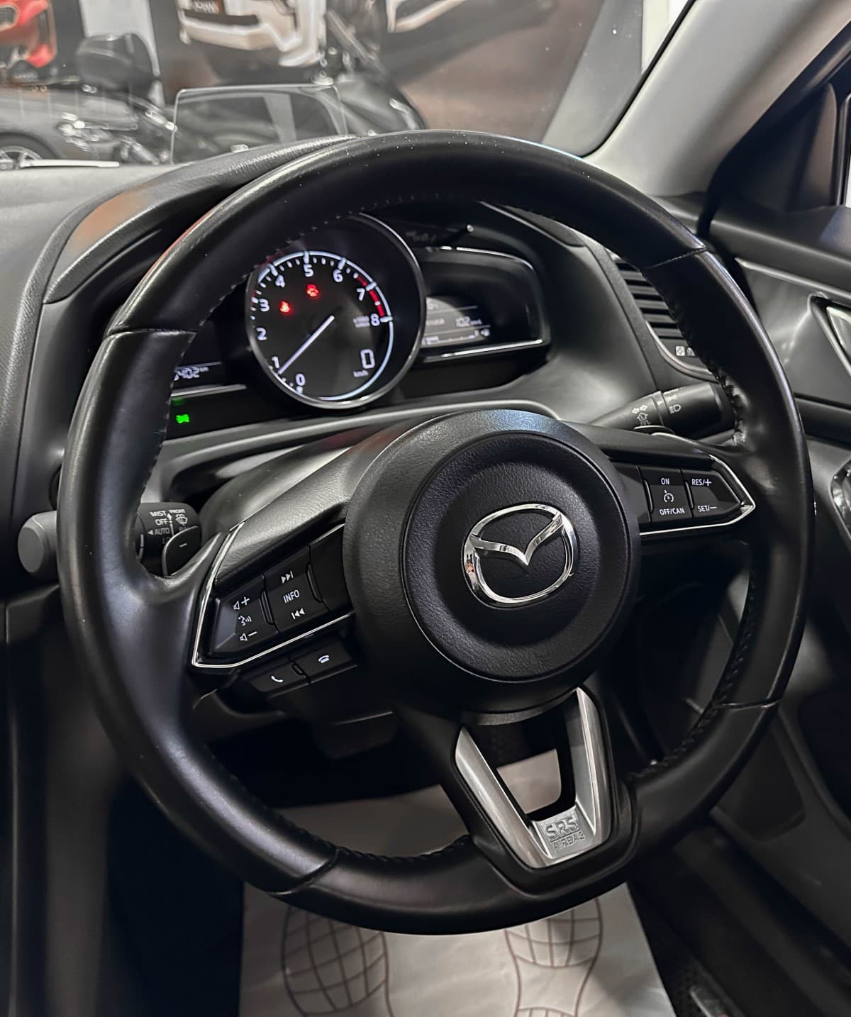 Mazda Axela - фото 28