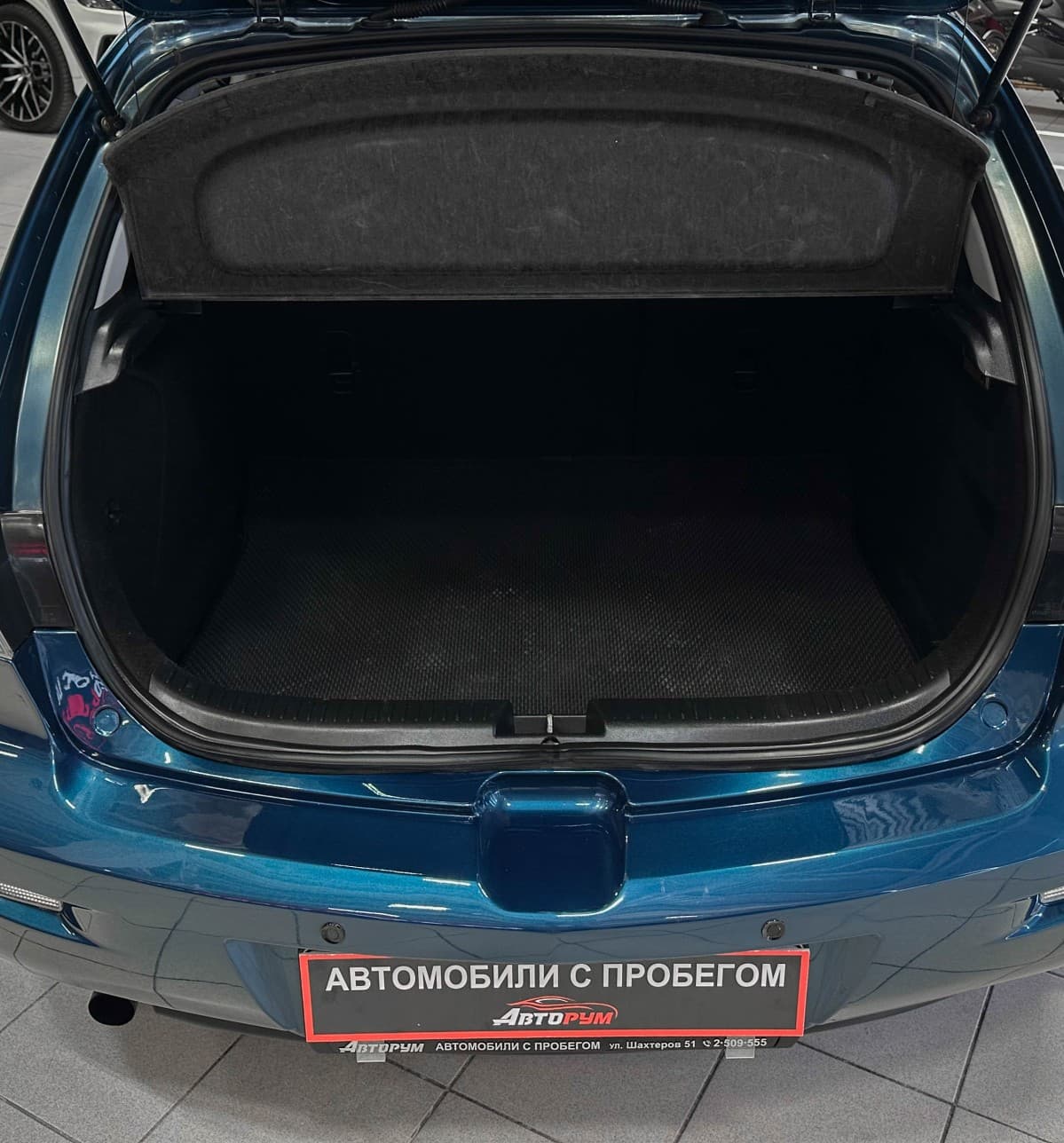 Mazda 3 - фото 13