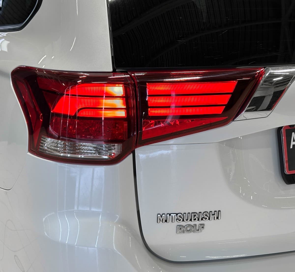 Mitsubishi Outlander - фото 7