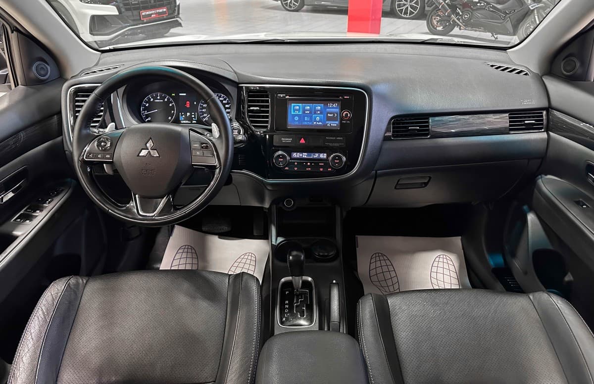 Mitsubishi Outlander - фото 27