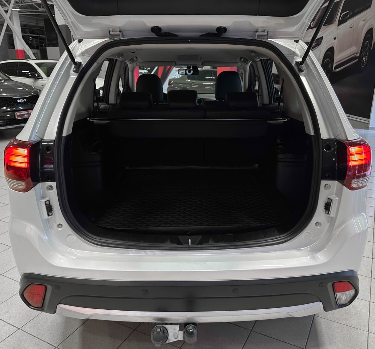 Mitsubishi Outlander - фото 13