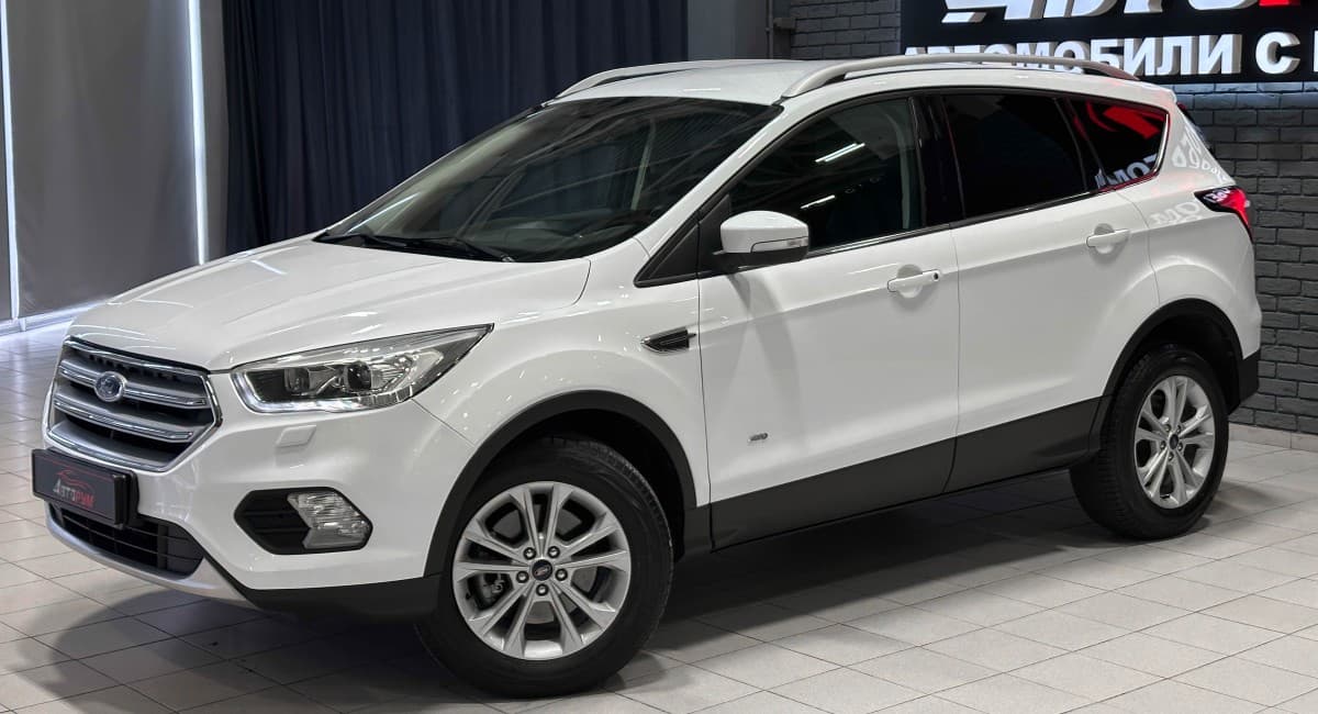 Ford Kuga - 2