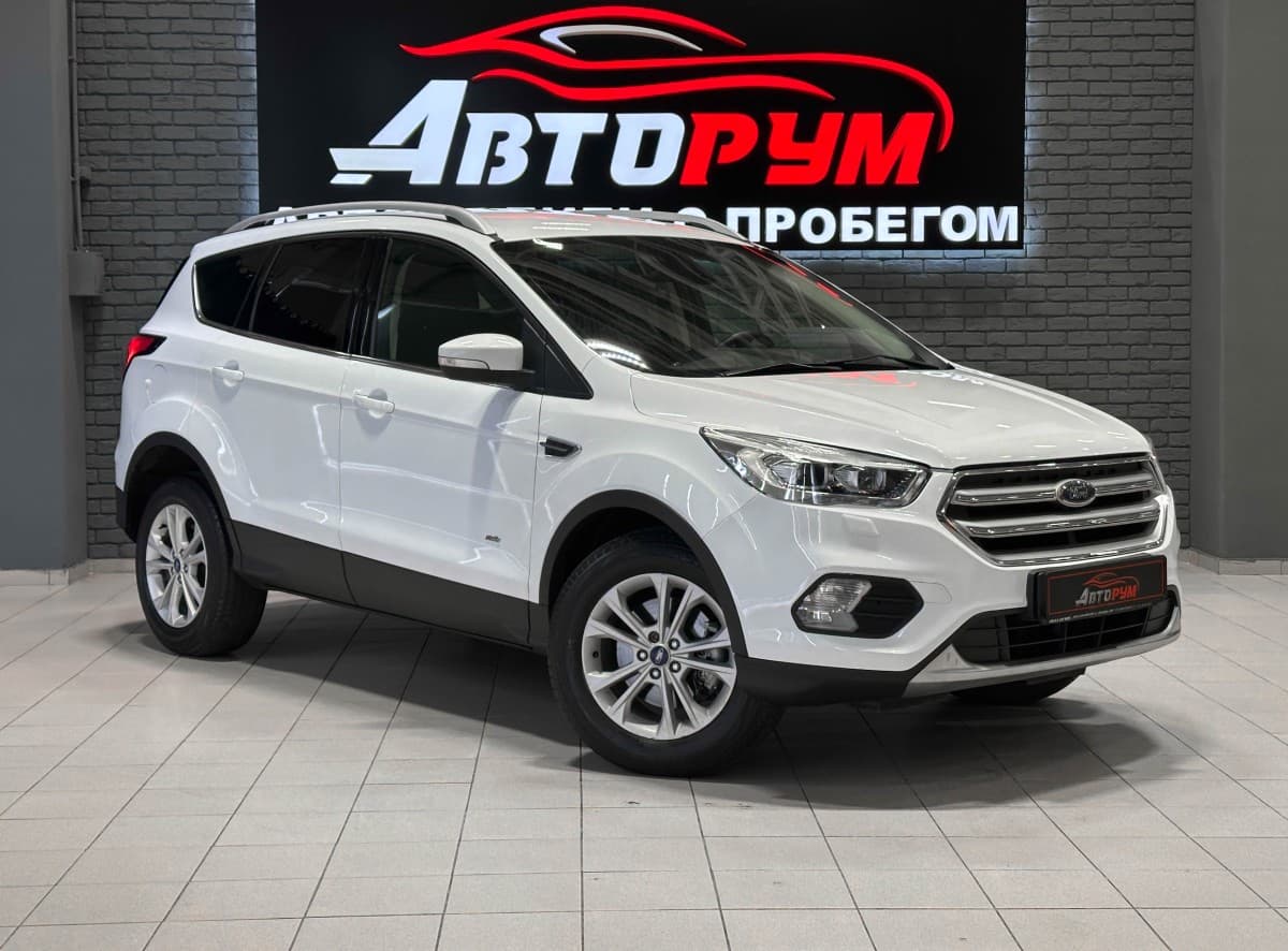 Ford Kuga - 1