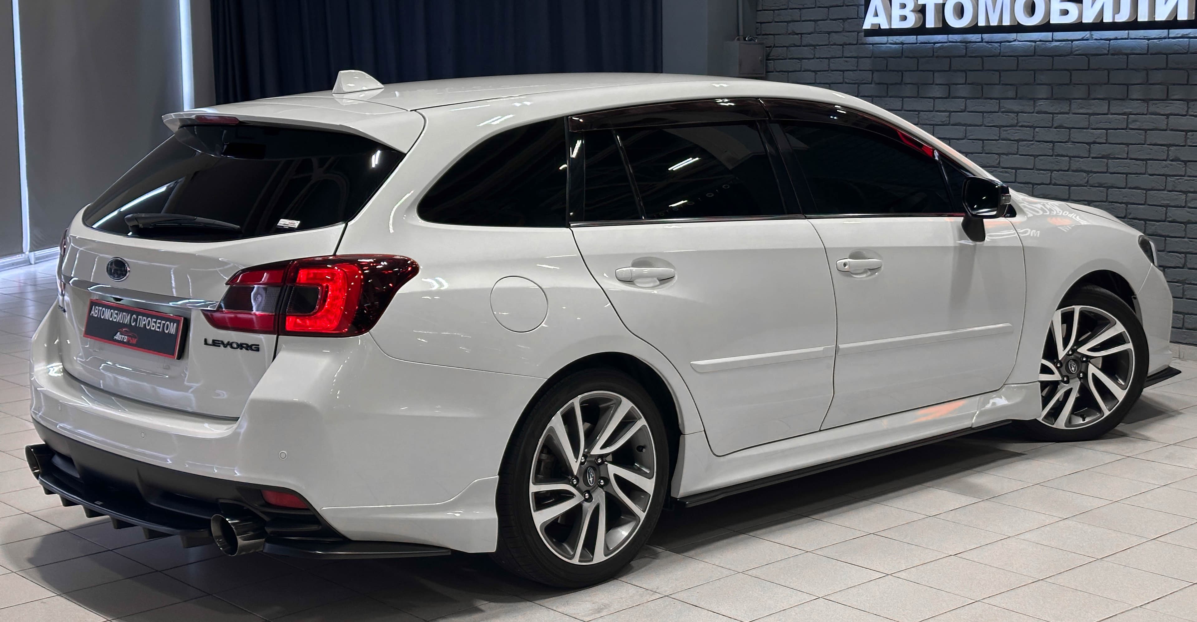 Subaru Levorg - фото 6