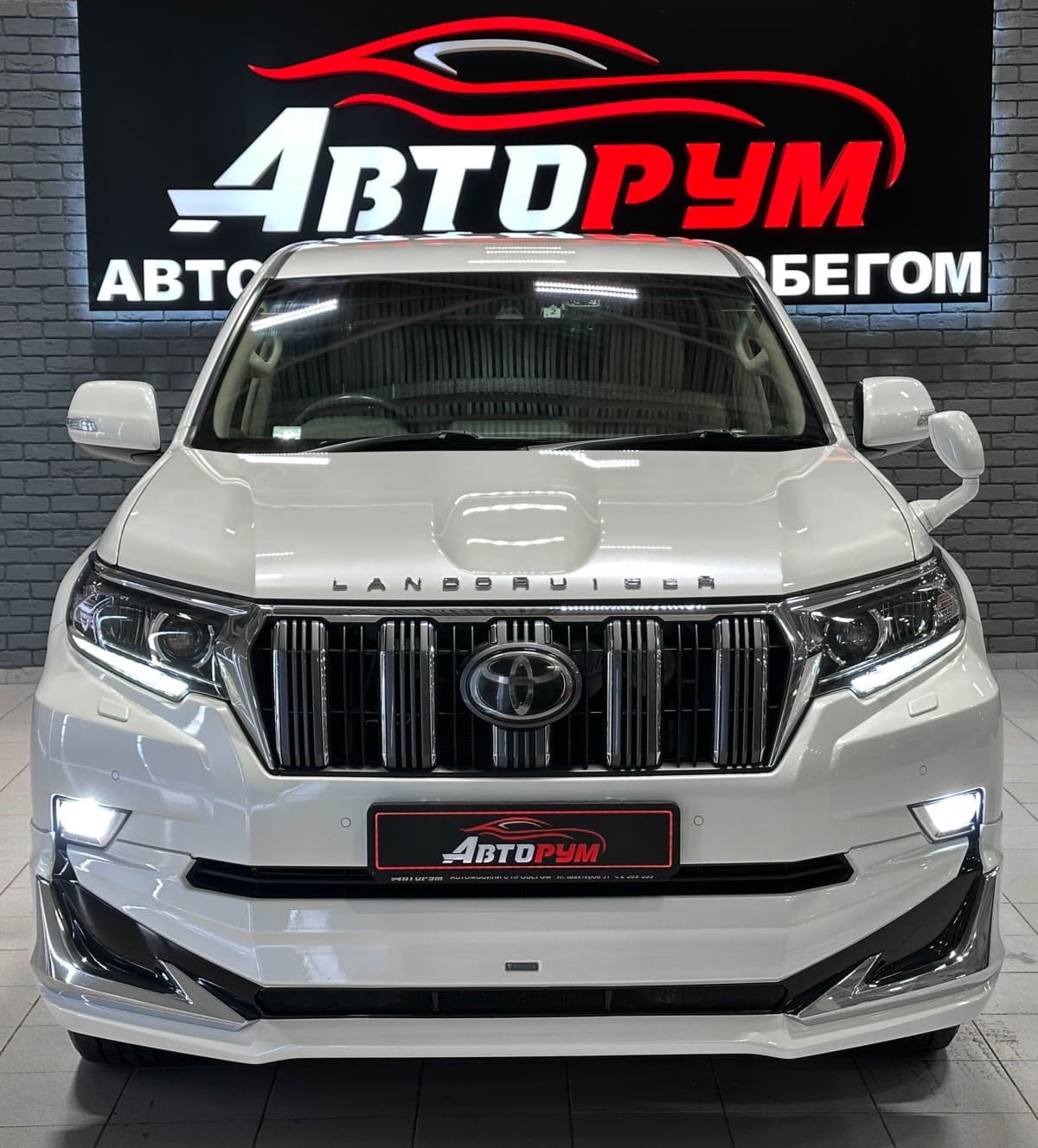 Toyota Land Cruiser Prado - 3