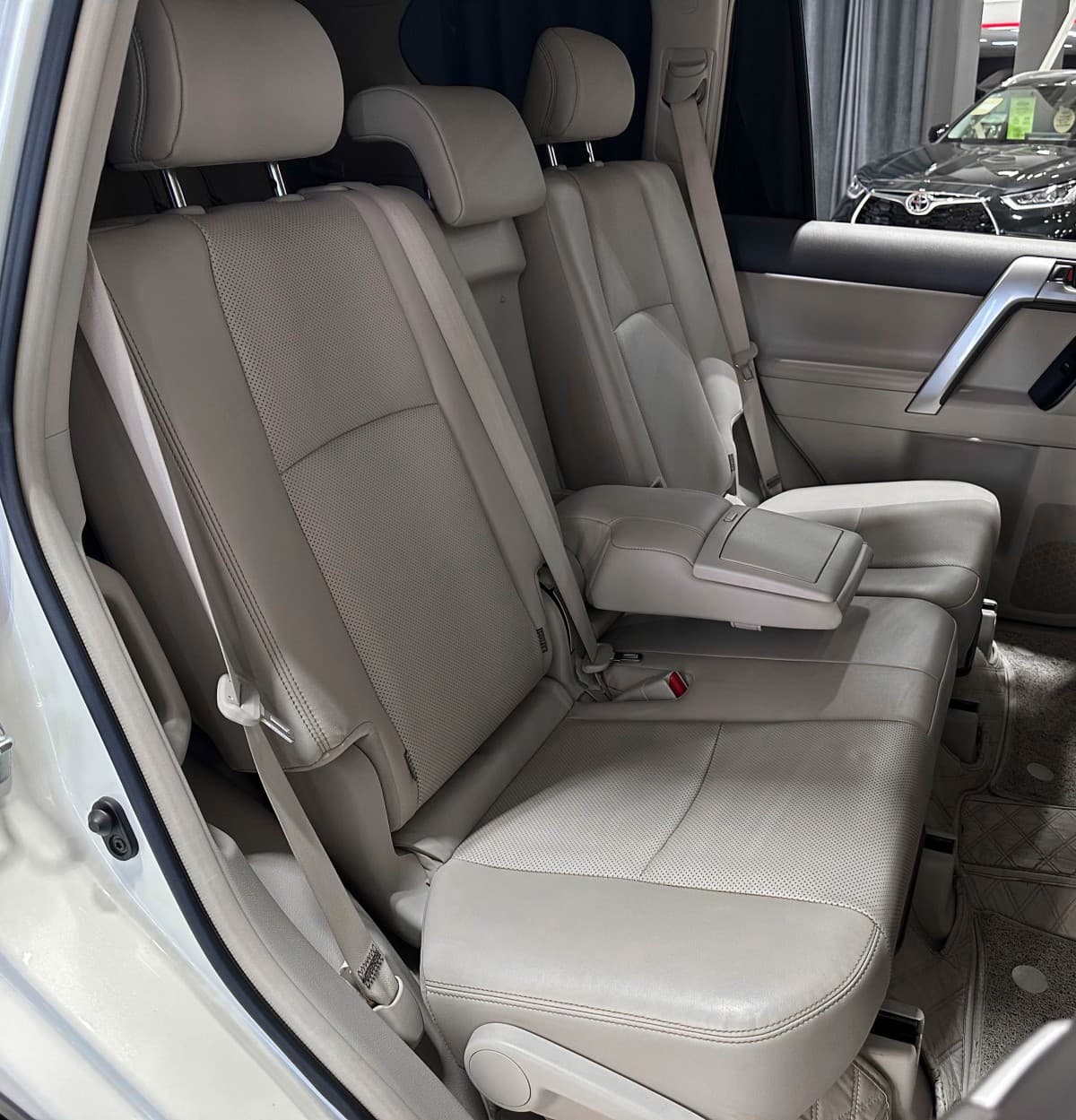 Toyota Land Cruiser Prado - фото 12