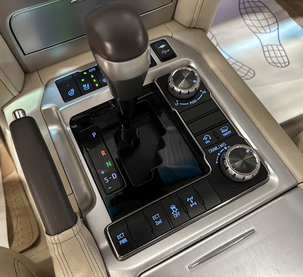 Toyota Land Cruiser 200 - фото 27