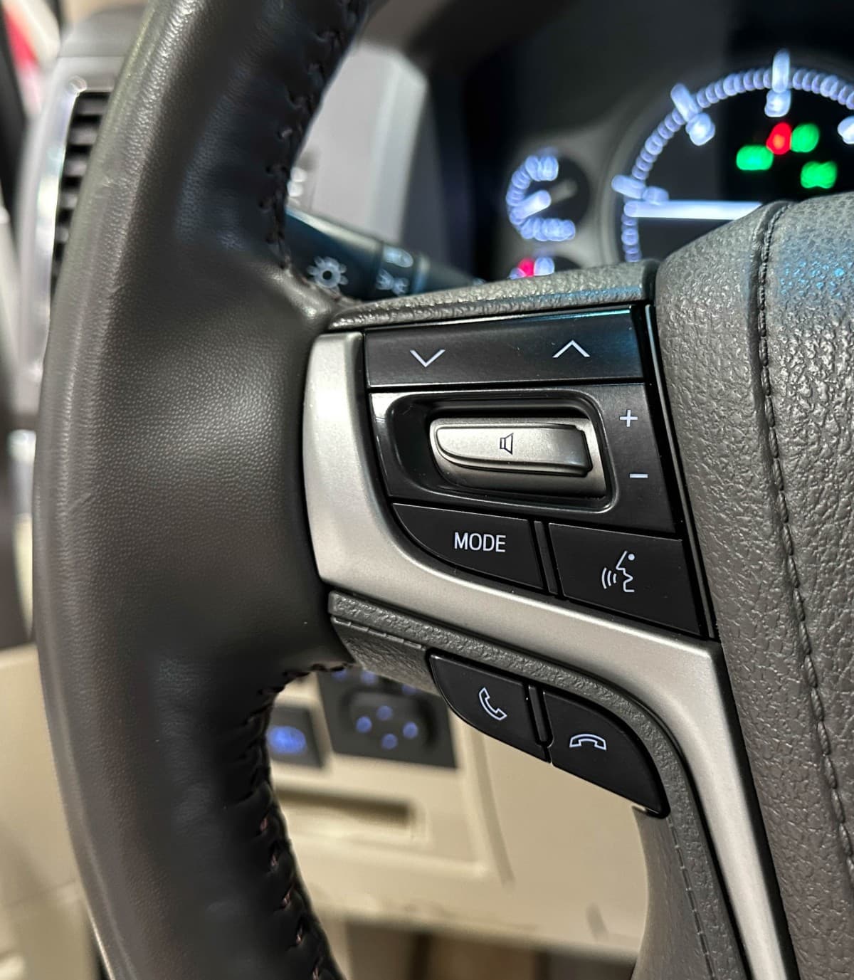 Toyota Land Cruiser 200 - фото 21
