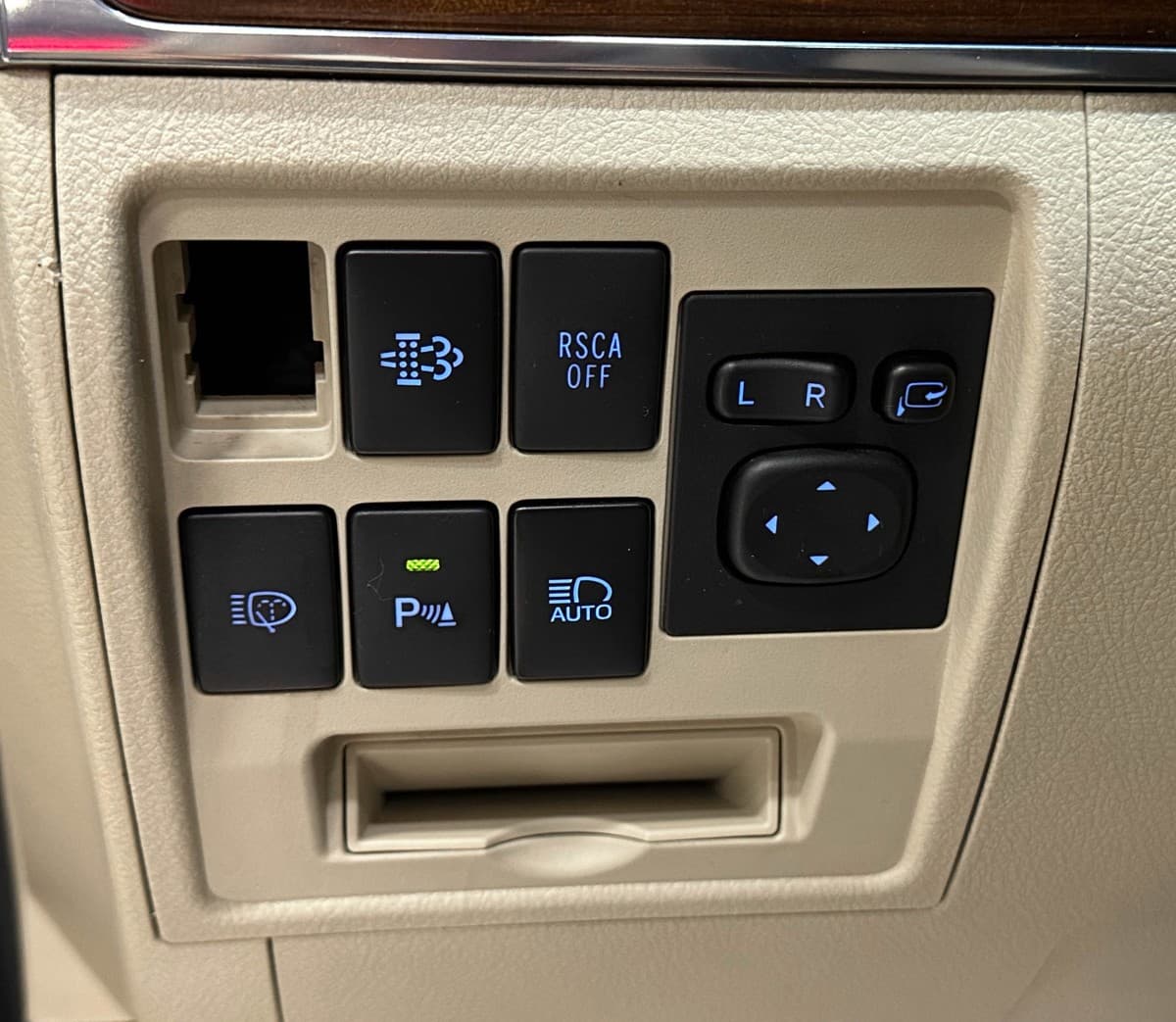 Toyota Land Cruiser 200 - фото 20