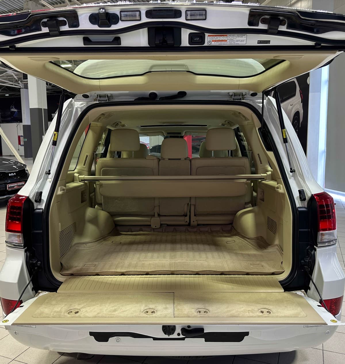 Toyota Land Cruiser 200 - фото 15