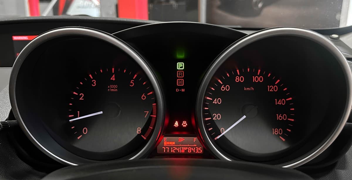 Mazda Axela - фото 18