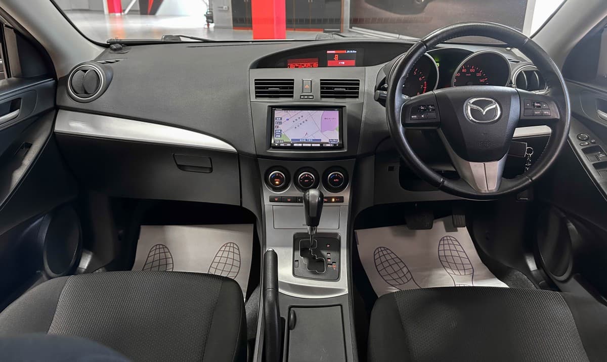 Mazda Axela - фото 26