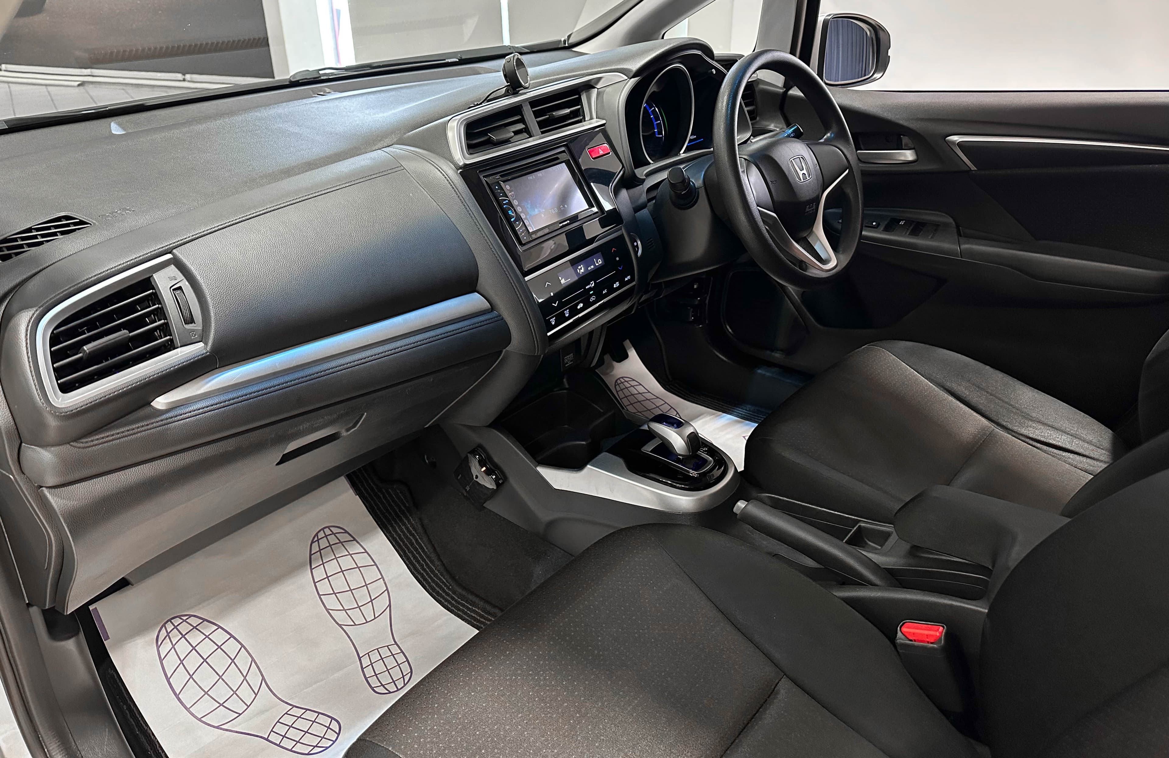 Honda Fit - фото 16
